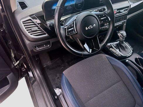 Used 2024 Kia Seltos S FWD image 9
