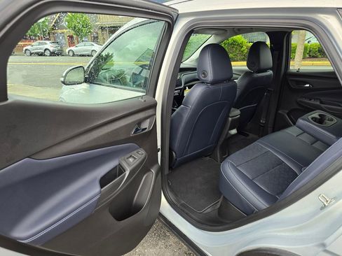 Used 2022 Chevrolet Bolt EUV Premier FWD image 15