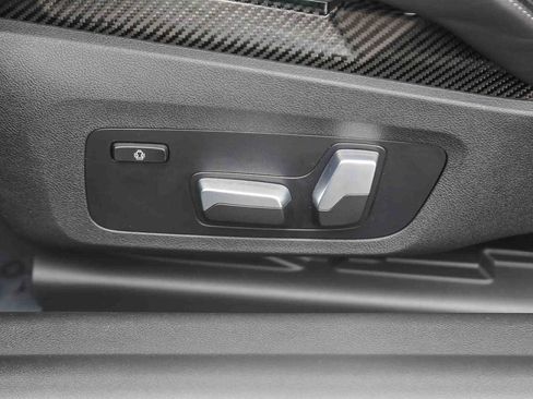 Used 2023 BMW M2 image 18