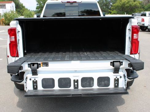 Used 2023 Chevrolet Silverado 3500 High Country AWD/4WD image 8
