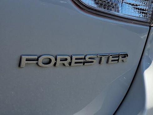 Used 2022 Subaru Forester Premium AWD/4WD image 35