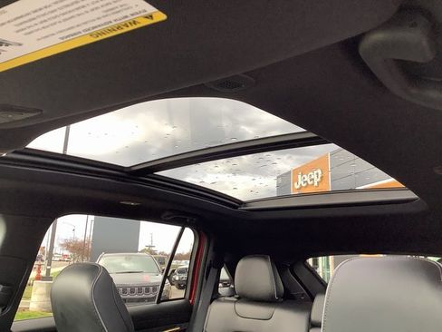 Used 2025 Jeep Wagoneer S Limited image 21