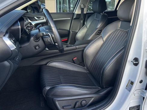 Used 2022 Genesis G70 2.0T w/ Prestige Package image 14