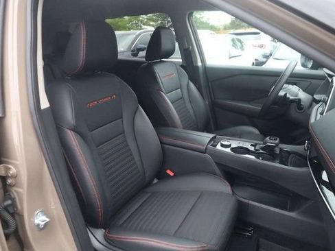 Certified 2025 Nissan Rogue SV AWD/4WD image 21