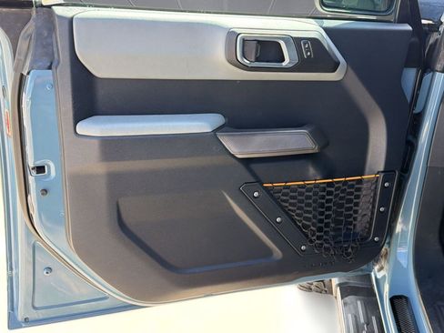 Used 2022 Ford Bronco Badlands image 13