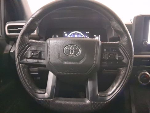 Used 2025 Toyota Tacoma SR image 21