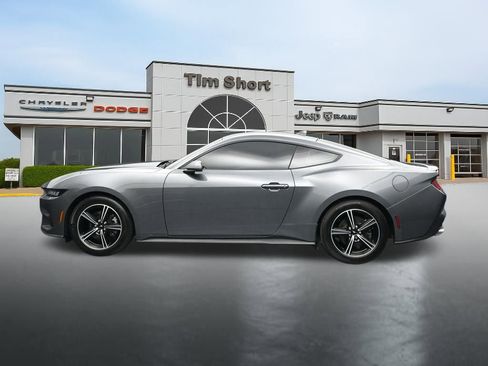 Used 2025 Ford Mustang Premium RWD image 2