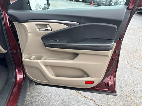 Used 2018 Honda Ridgeline RTL-T image 32