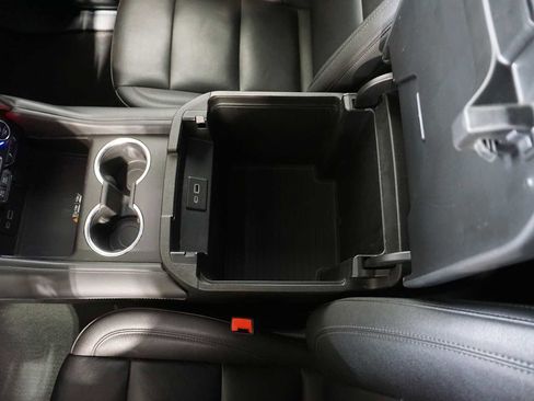 Used 2023 Chevrolet Suburban LT image 25