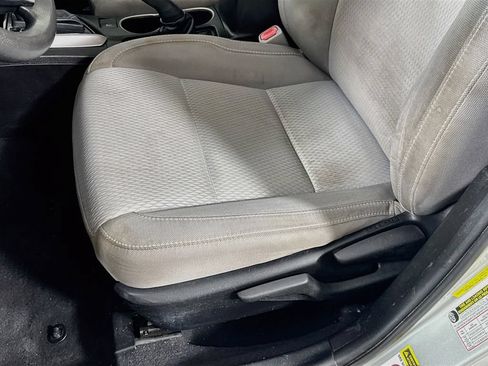Used 2015 Toyota Corolla LE FWD image 23