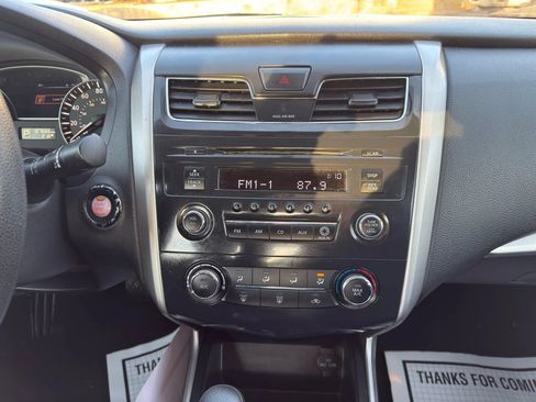 Used 2015 Nissan Altima 2.5 S w/ Power Driver Seat Package FWD image 26