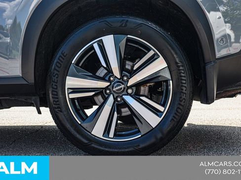 Used 2023 Nissan Rogue SL w/ SL Premium Package FWD image 16