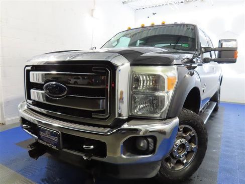 Used 2013 Ford F350 Lariat w/ Chrome Pkg image 1