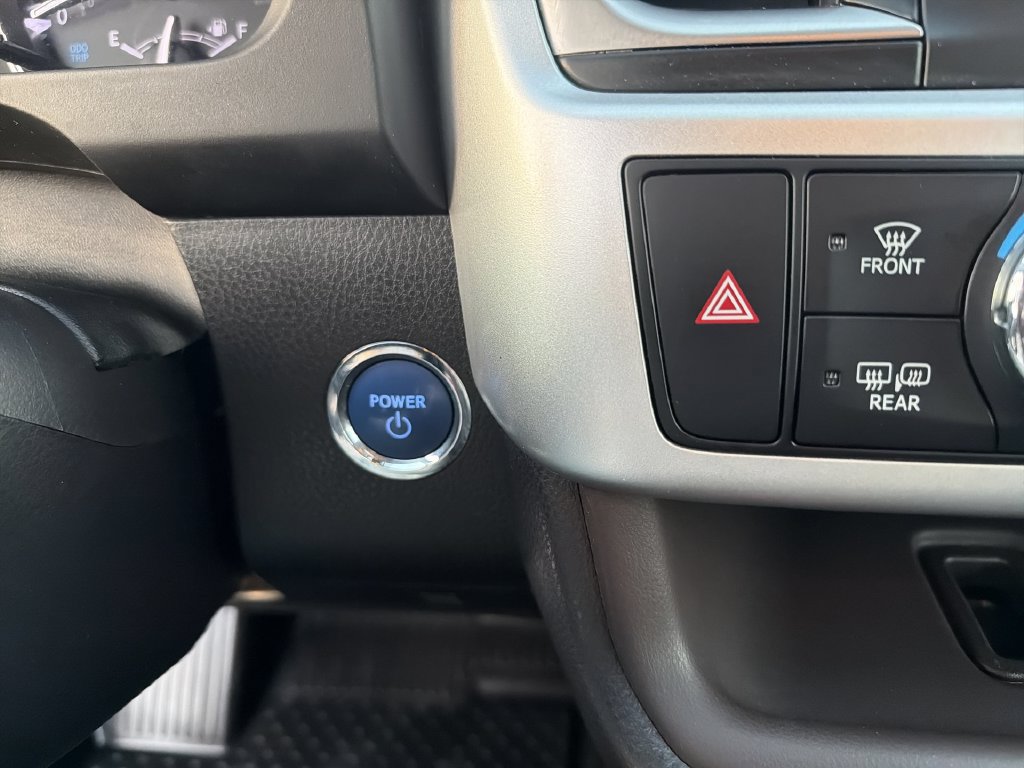 Used 2019 Toyota Highlander XLE AWD/4WD image 15