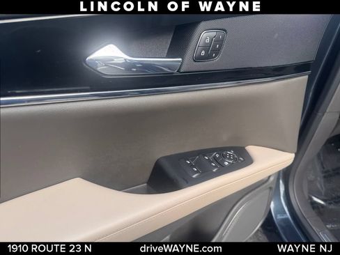 Certified 2022 Lincoln Nautilus Reserve AWD/4WD image 14