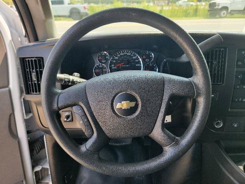 Used 2020 Chevrolet Express 2500 w/ Driver Convenience Package RWD image 10