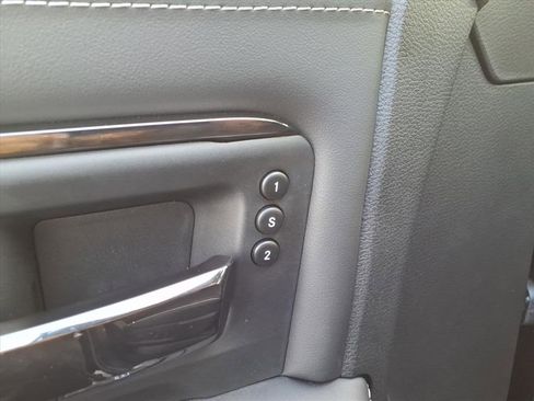 New 2025 RAM 3500 Limited image 18