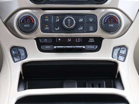 Used 2017 GMC Yukon Denali w/ Open Road Package AWD/4WD image 21