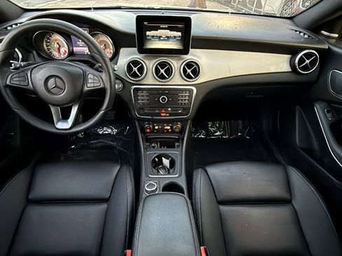 Used 2016 Mercedes-Benz CLA 250 image 18