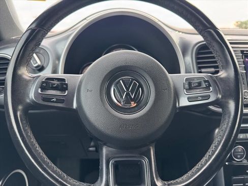 Used 2019 Volkswagen Beetle 2.0T SE FWD image 15