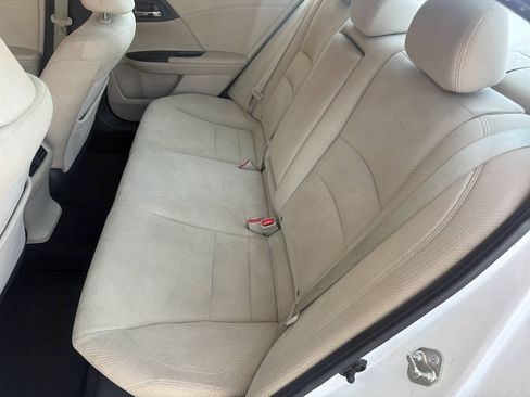 Used 2017 Honda Accord EX image 14