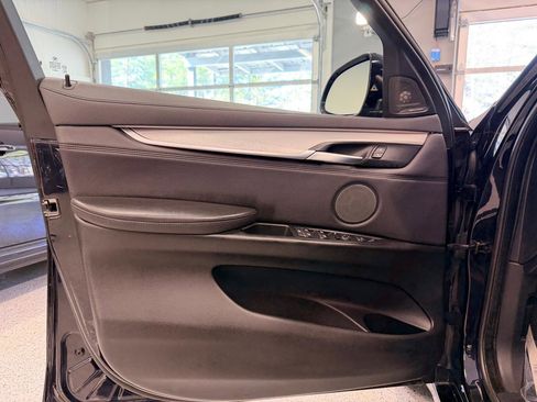 Used 2016 BMW X6 xDrive35i image 16