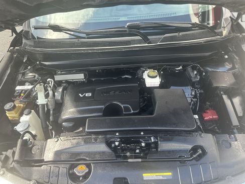 Used 2020 Nissan Pathfinder S AWD/4WD image 34