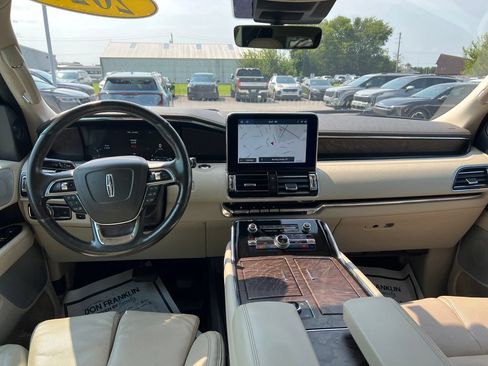 Used 2020 Lincoln Navigator L Reserve w/ Luxury Package AWD/4WD image 15