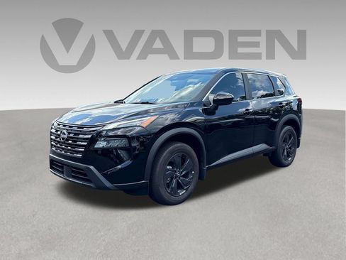 Used 2026 Nissan Rogue SV w/ Cold Weather Package FWD image 1