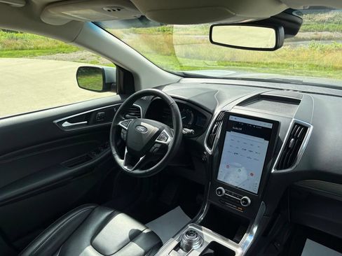 Used 2022 Ford Edge Titanium AWD/4WD image 34