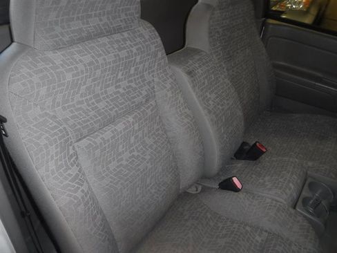 Used 2006 Chevrolet Colorado W/T w/ Work Ready Package image 9