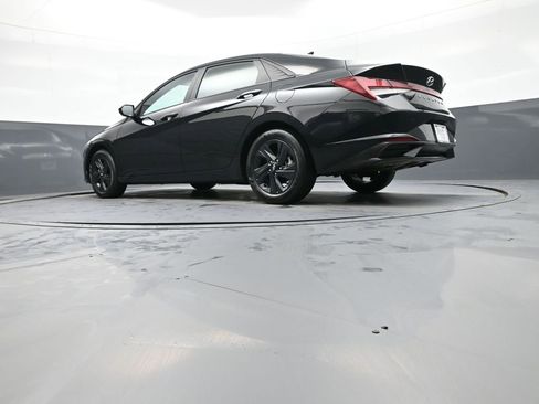 Certified 2023 Hyundai Elantra SEL w/ Cargo Package image 31