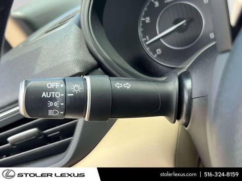 Used 2022 Acura TLX FWD image 29