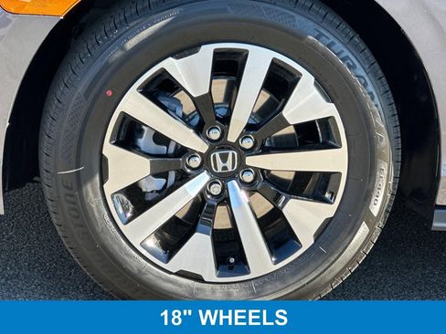 Certified 2026 Honda Odyssey EX-L image 35