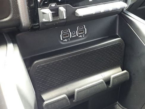 Used 2024 RAM 2500 Big Horn w/ Night Edition AWD/4WD image 37