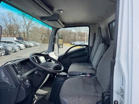 Used 2024 Chevrolet Low Cab Forward image 11