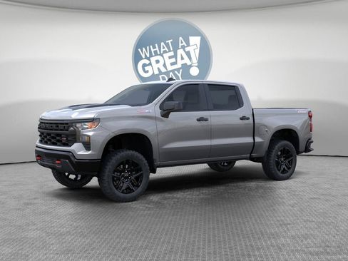 New 2026 Chevrolet Silverado 1500 Custom Trail Boss w/ LPO, Dark Essentials Package AWD/4WD image 2