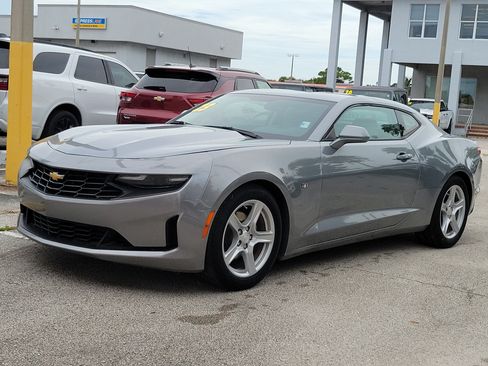 Used 2023 Chevrolet Camaro LT RWD image 2