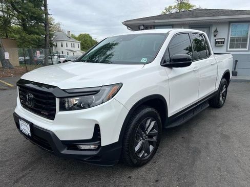 Used 2023 Honda Ridgeline Sport image 3