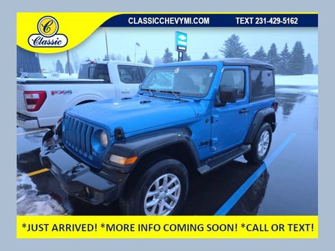 Used 2023 Jeep Wrangler Sport S image 1