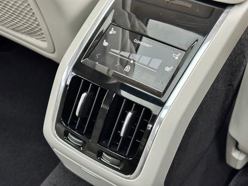 Used 2020 Volvo S90 T6 Inscription image 22