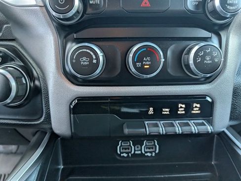 Used 2022 RAM 1500 Big Horn image 15