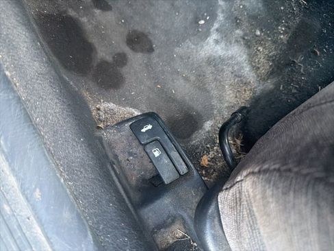 Used 1993 Toyota Corolla Deluxe image 14