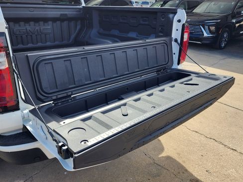 New 2026 GMC Canyon AT4X image 53