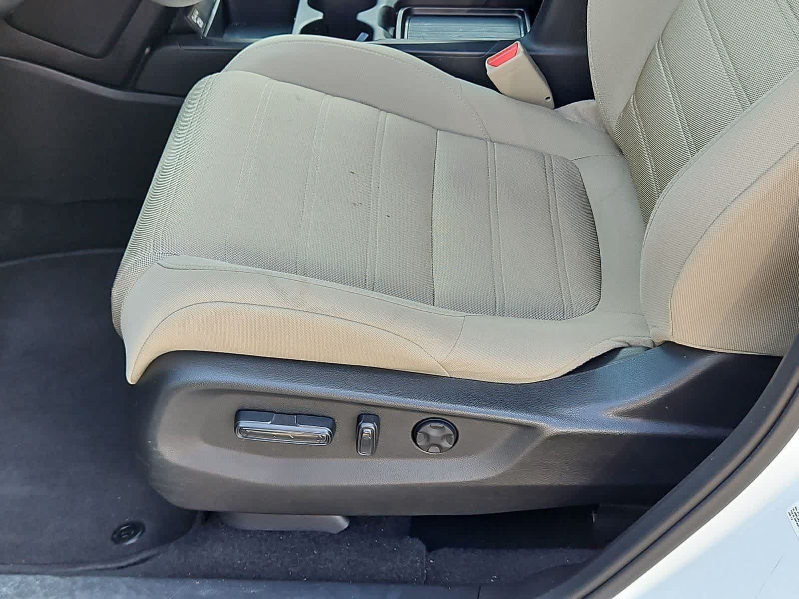 Used 2022 Honda CR-V EX image 16