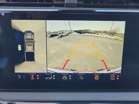 Used 2024 GMC Sierra 1500 AT4 w/ Technology Package image 19