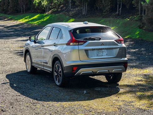 New 2025 Mitsubishi Eclipse Cross SE image 6