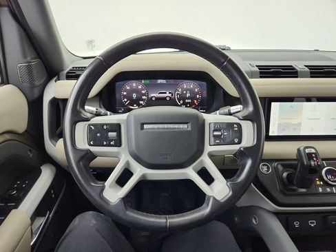 Used 2020 Land Rover Defender 110 First Edition image 21