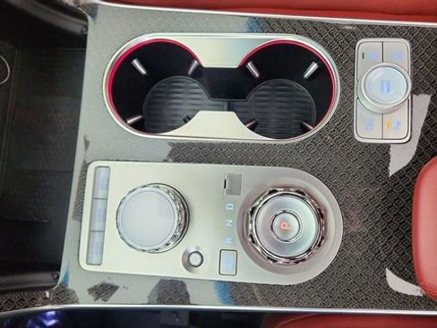 Used 2025 Genesis GV80 3.5T e-SC image 50