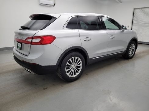Used 2017 Lincoln MKX Select w/ Select Plus Package FWD image 10